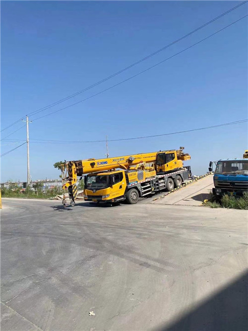 永胜县吊车作业时，可能会产生哪些额外收费项目？